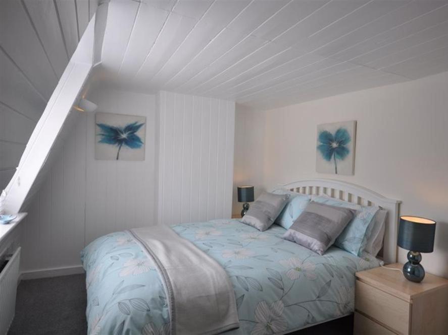 Oyster Cottage, WEYMOUTH room 5